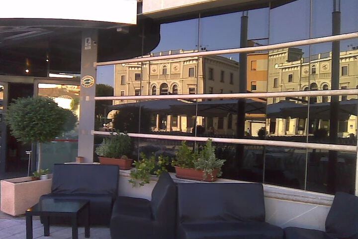 Terrace/Patio 19 of 20