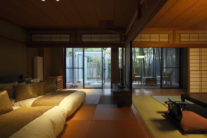 Room 25 of 72