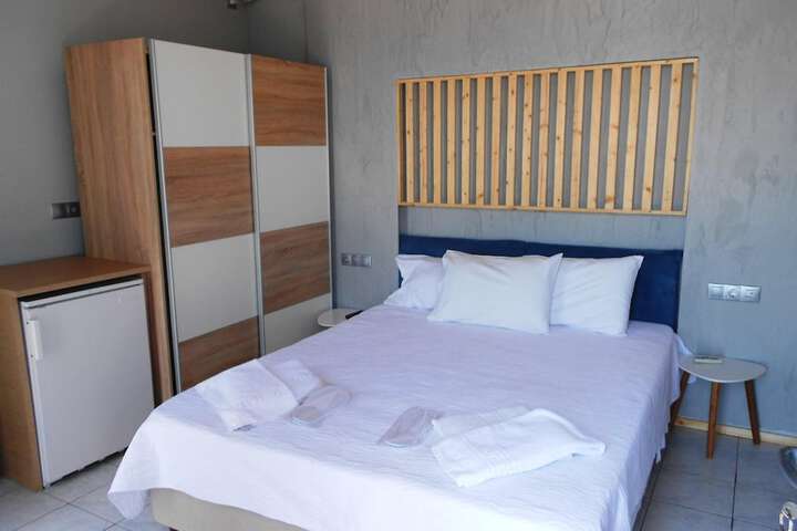 Room 17 of 53