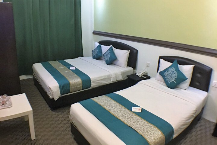 Room 15 of 48