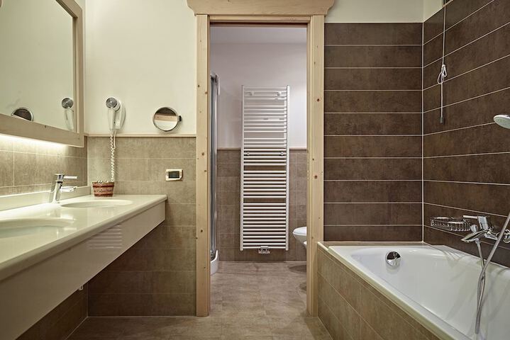 Room 40 of 75