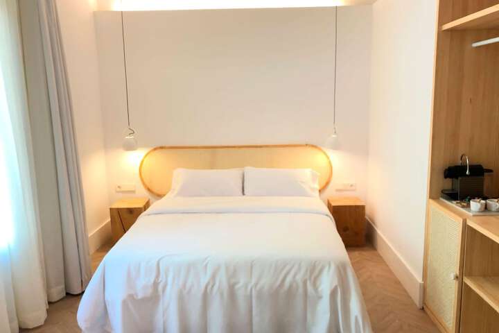 Room 12 of 61