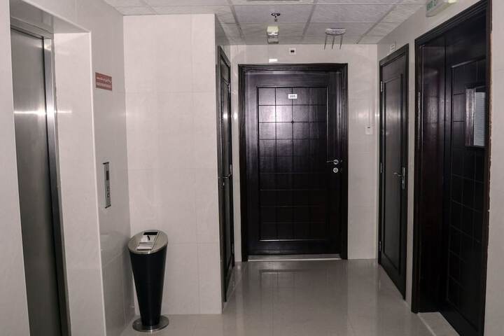 Ballroom/Hall 44 of 48