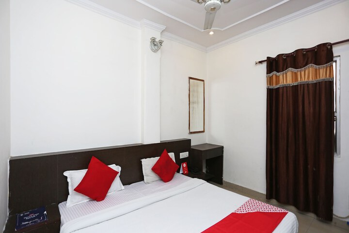 Room 15 of 26