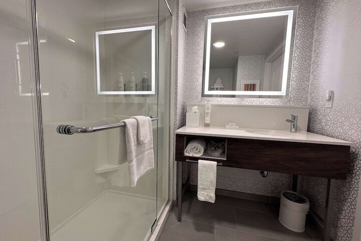 Bathroom shower