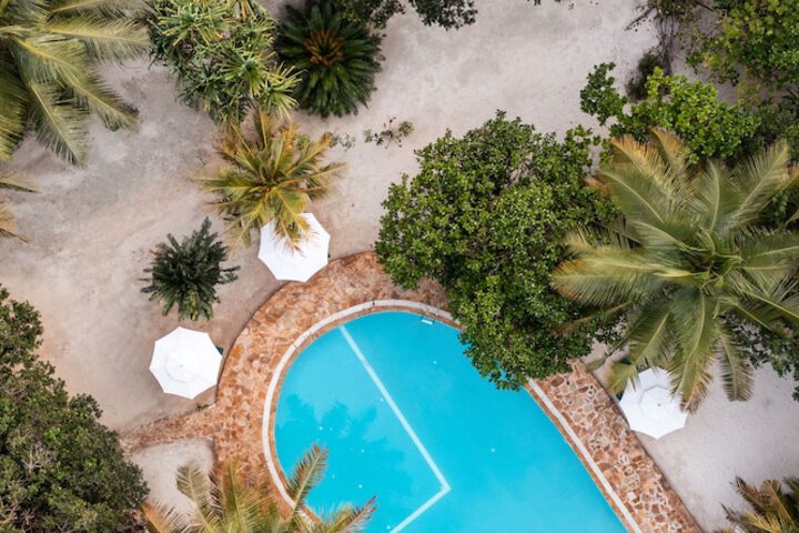 Pool Hotel