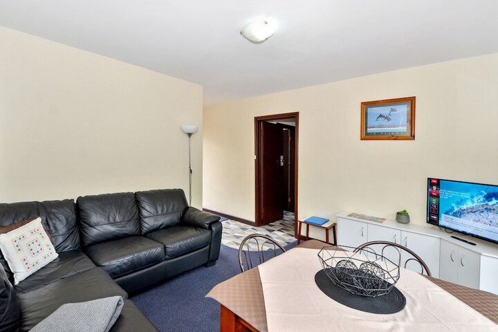 Room 93 of 174
