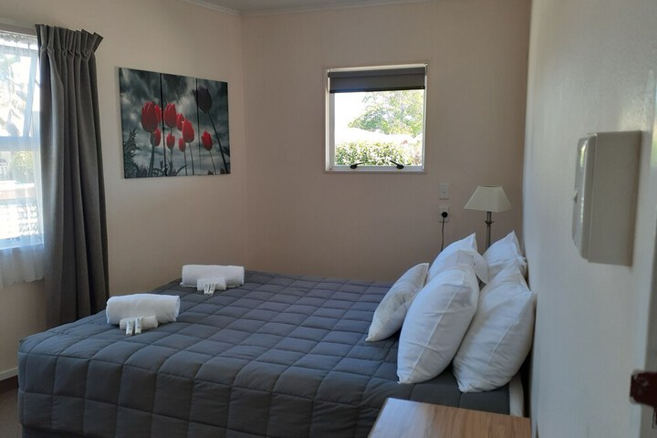 Room 9 of 29