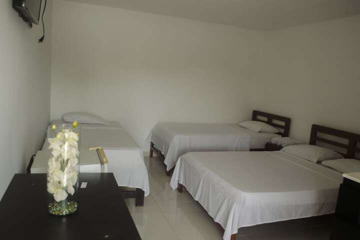 Room 6 of 17
