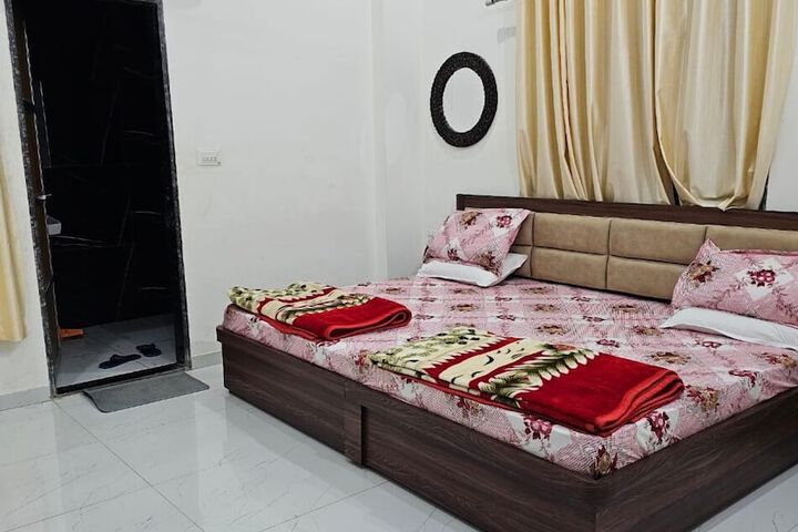 Room 10 of 43