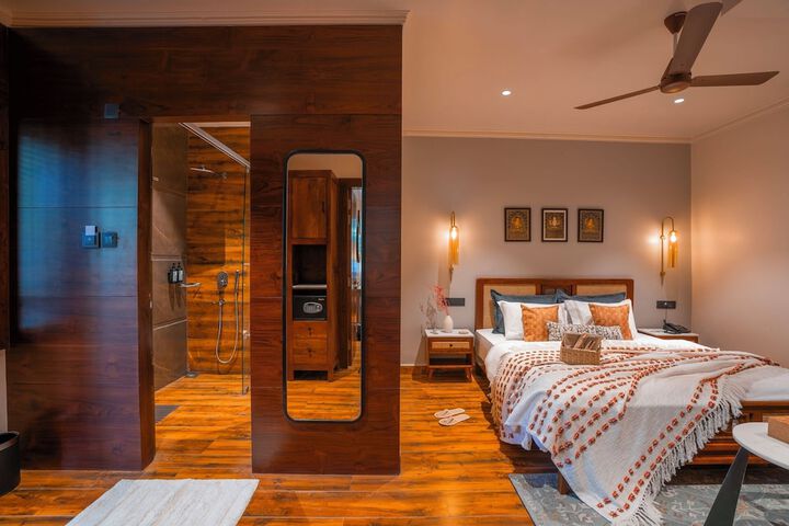 Room 25 of 92