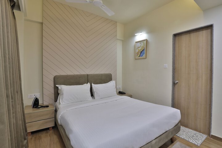 Room 9 of 51