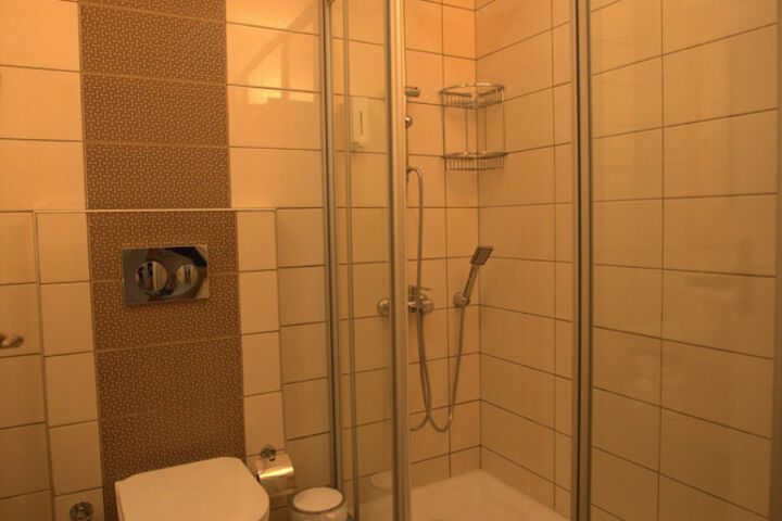 Room 7 of 23