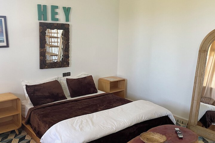 Room 11 of 31