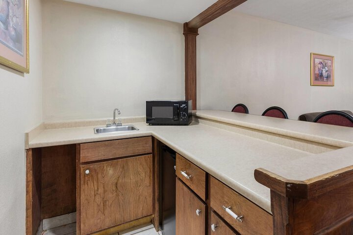 Room 29 of 46