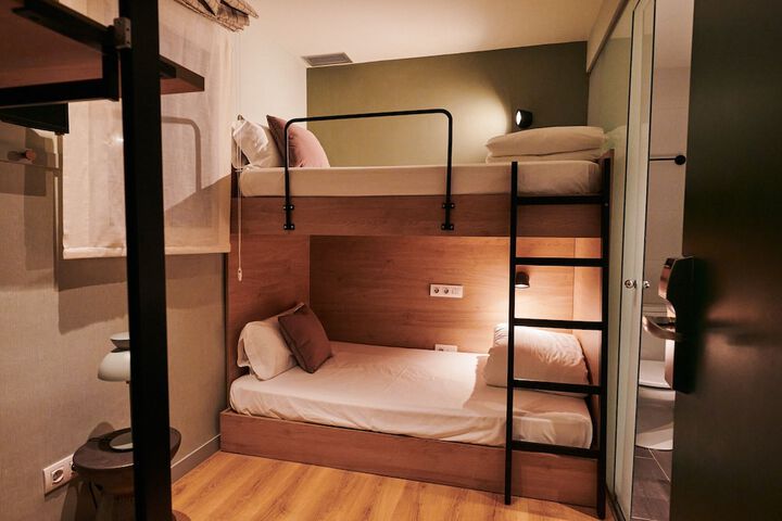 Room 8 of 26