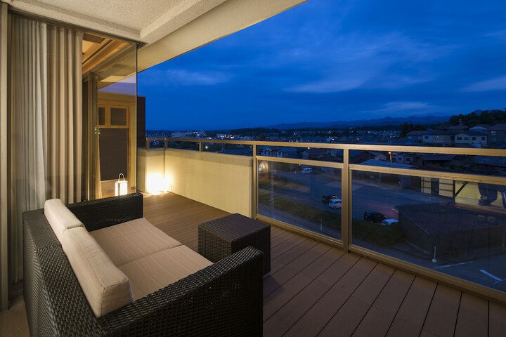 Terrace/Patio 12 of 30