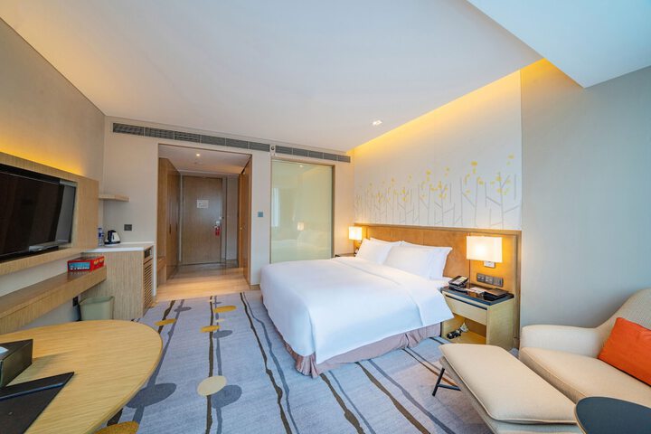 Room 21 of 74