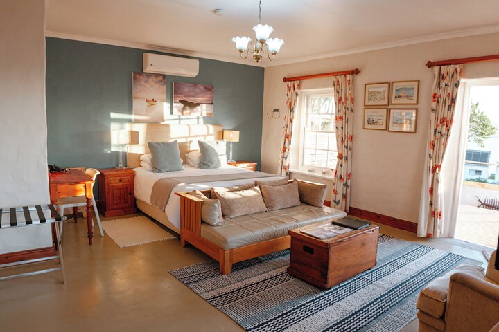 Room 16 of 78