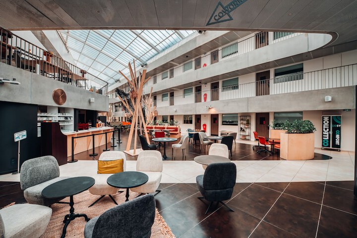 Hotel Lobby