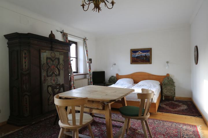Room 18 of 86