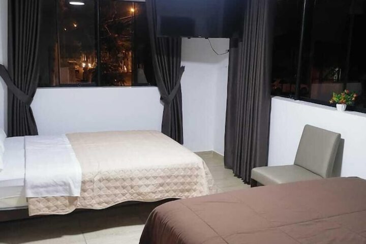 Room 11 of 24