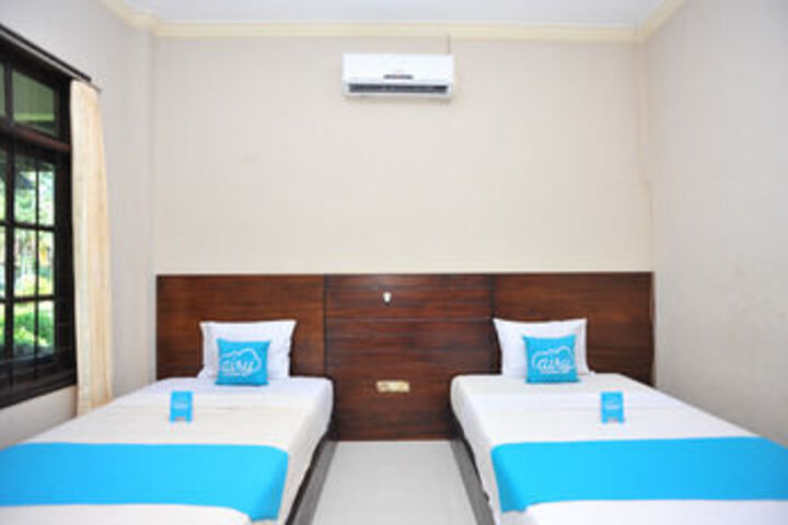 Room 13 of 31