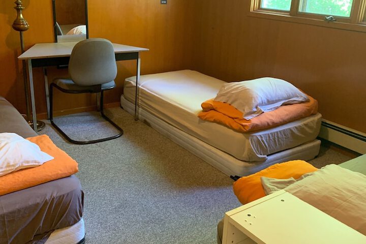 Room 11 of 17