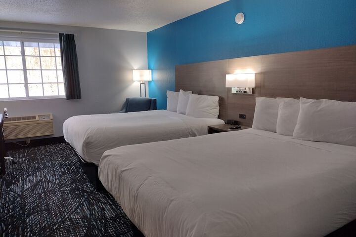 2 Queen Beds (15 of 28)