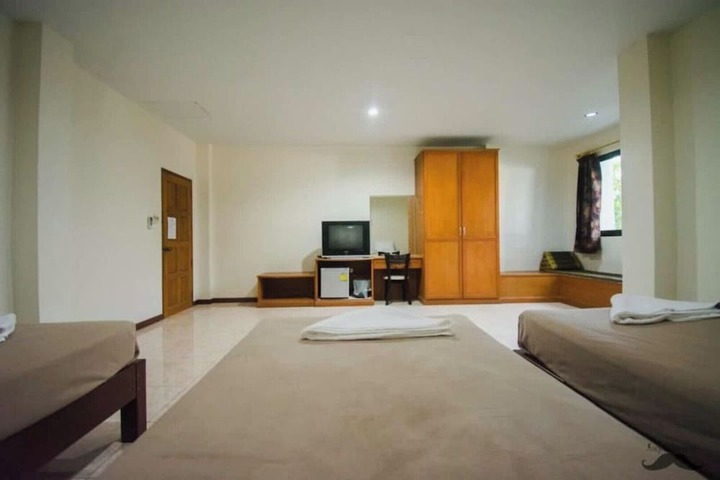 Room 17 of 31