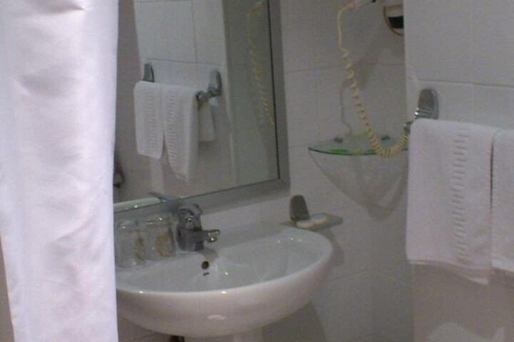 Room 34 of 55