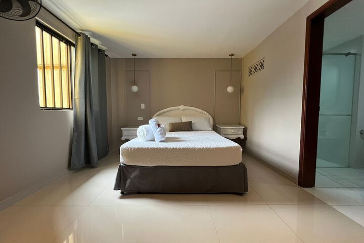 Room 43 of 61