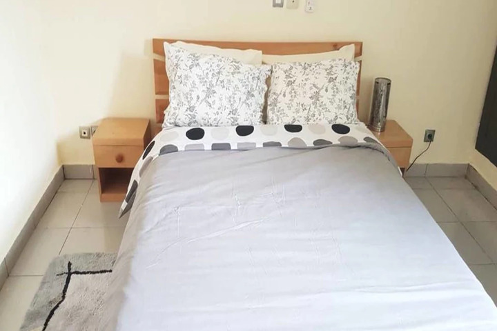 Room 4 of 6
