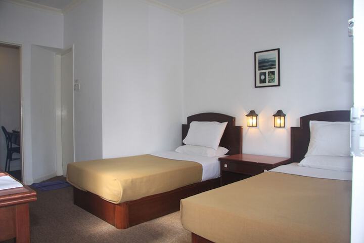 Room 3 of 58