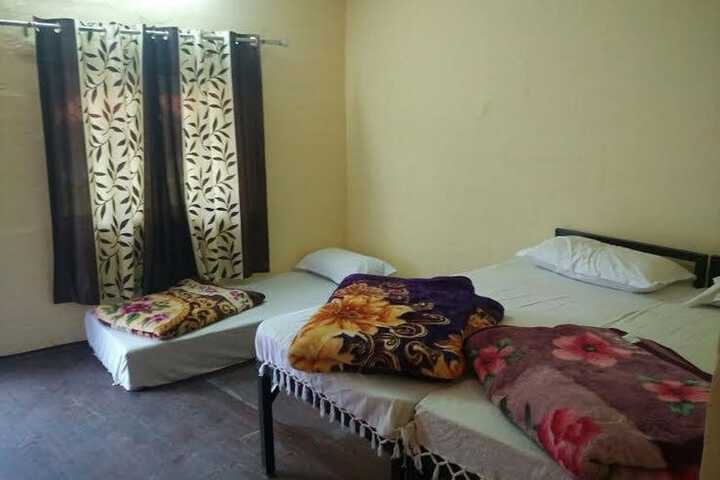 Room 3 of 7