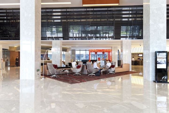 Check-in/check-out kiosk