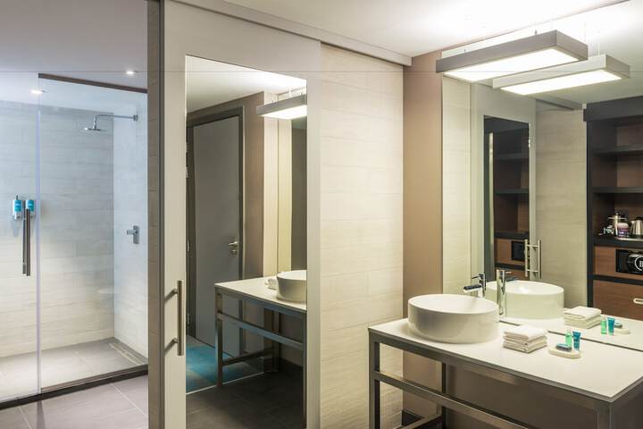 Room 14 of 47