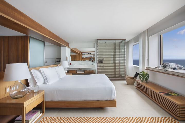 Room 14 of 56