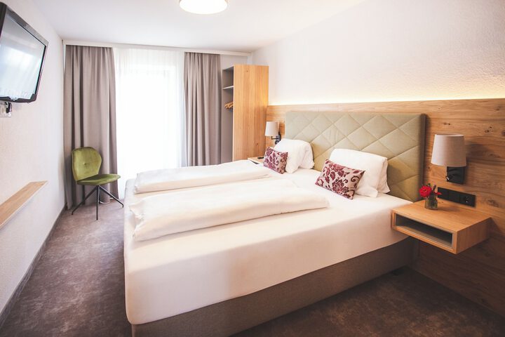Room 7 of 39