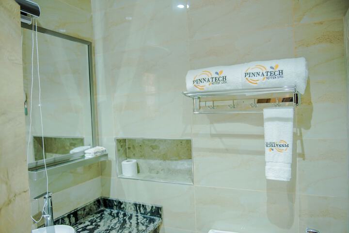 Room 15 of 16