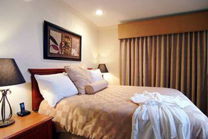 Room 32 of 81