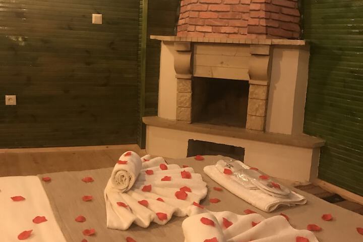 Room 48 of 90
