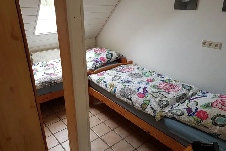 Room 2 of 14