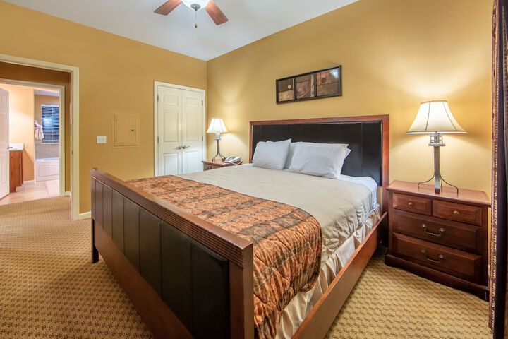 Room 4 of 105