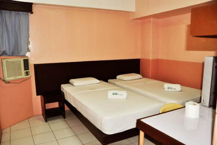 Room 25 of 31