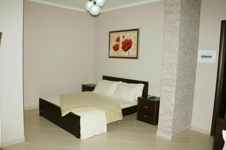 Room 15 of 51