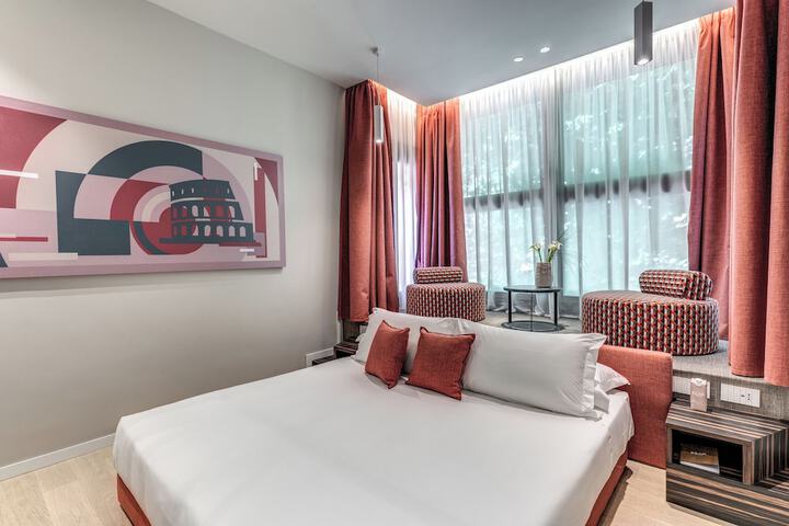 Room 44 of 72