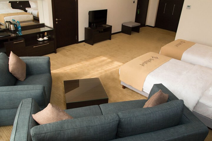 Room 11 of 60