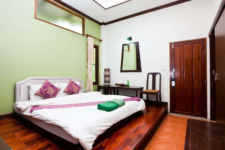 Room 16 of 135