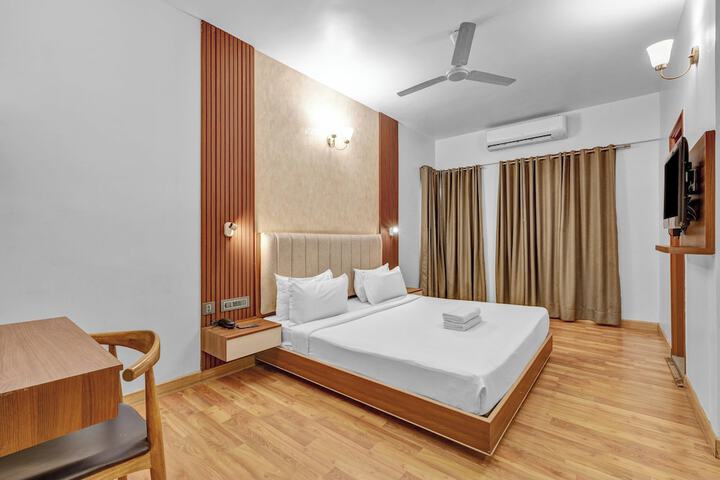 Room 4 of 27
